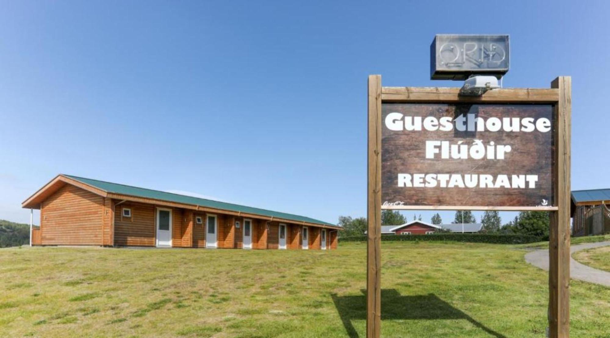 Guesthouse Fludir Bagian luar foto