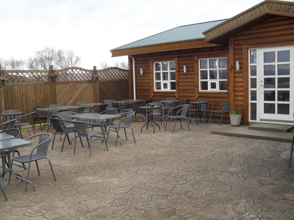 Guesthouse Fludir Bagian luar foto