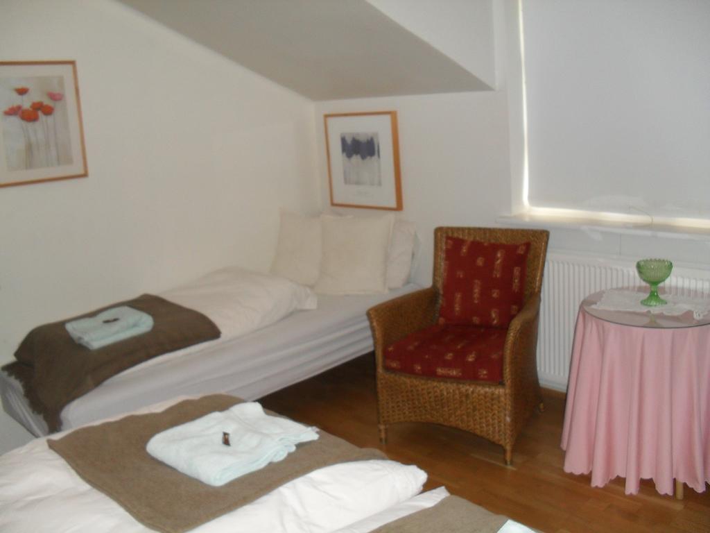 Guesthouse Fludir Ruang foto