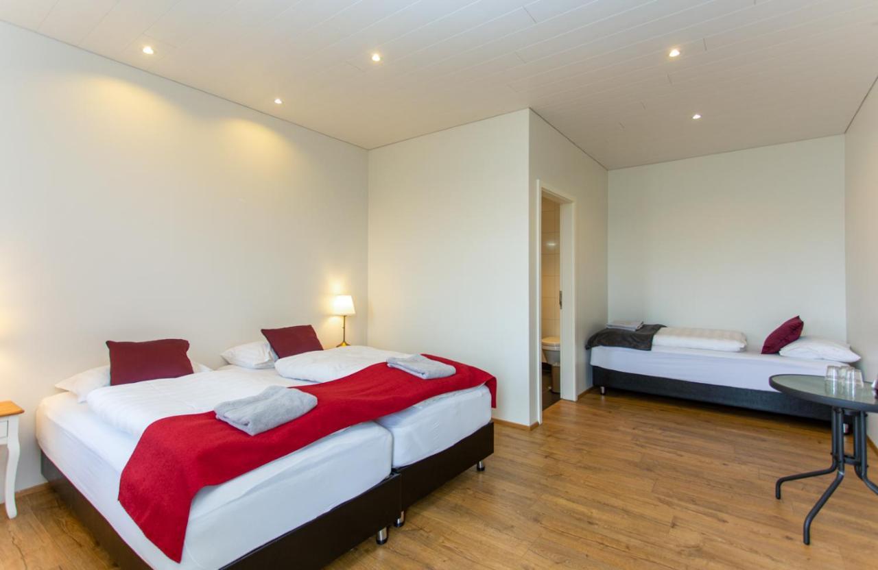 Guesthouse Fludir Bagian luar foto
